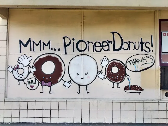 Pioneer Donuts Picture 10