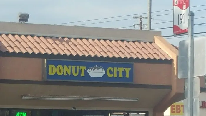 Donut City Picture 9