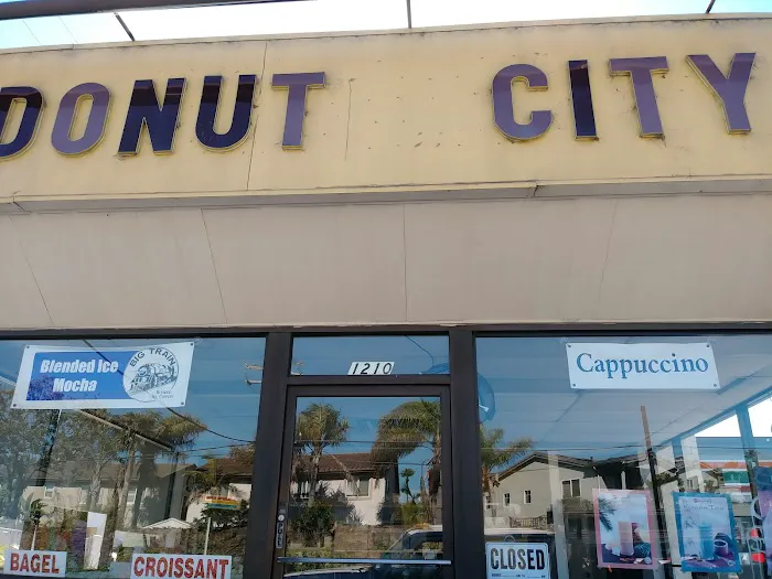 Donut City Picture 2