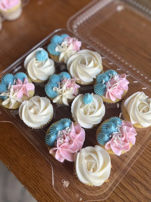 Elle and Aud's Sweets Kitchen Picture 3