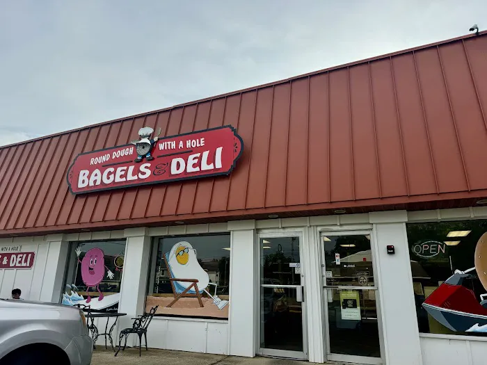 Round Dough With A Hole - Bagels & Deli Picture 8