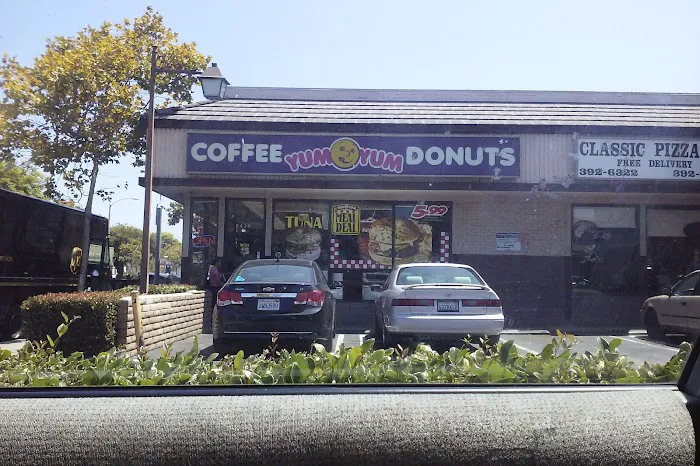 Yum Yum Donuts Picture 5