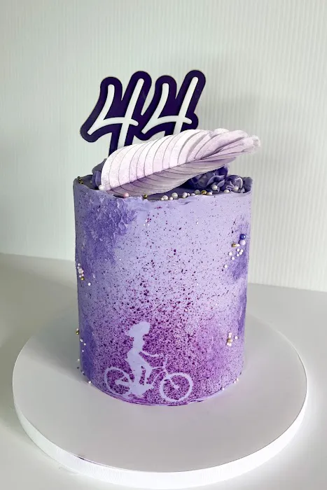 Nina Bakes Picture 5