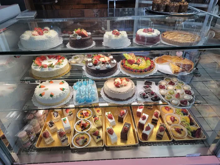 Normandie Bakery Picture 6