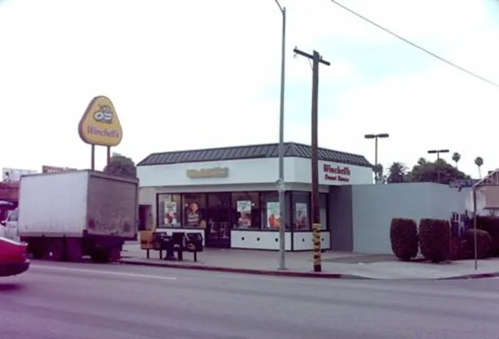 Winchell's Donut House Picture 10
