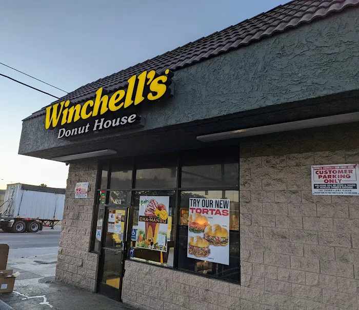Winchell's Donut House Picture 6