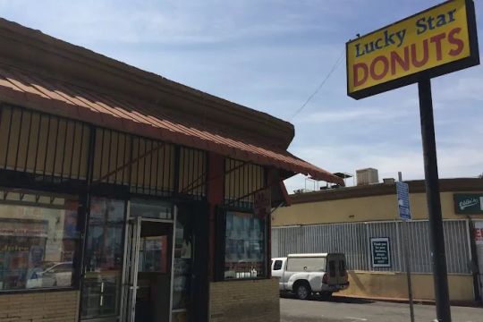 Lucky Star Donuts