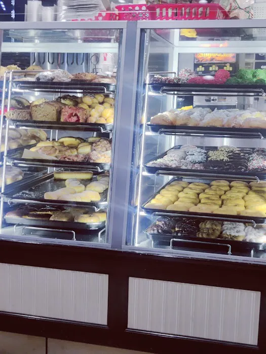 Yum Yum Donuts Picture 3