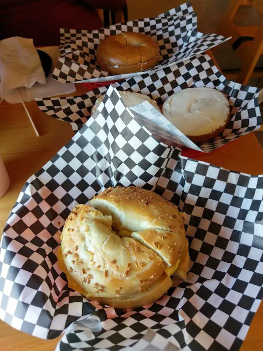 Bonjour Bagel Cafe Picture 8