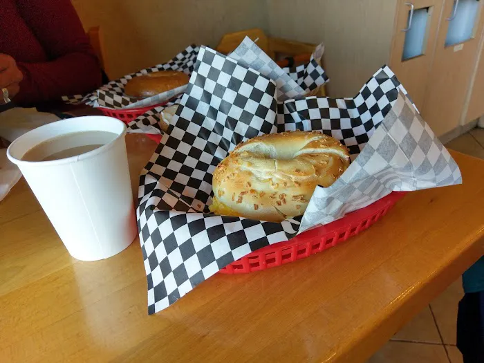 Bonjour Bagel Cafe Picture 6
