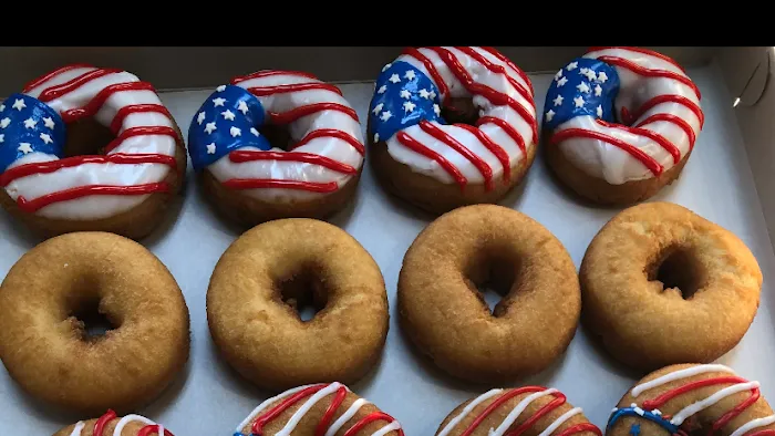 Doh-Nut-Hut Picture 1
