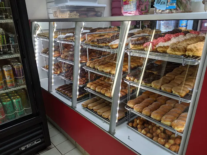 Los Alamitos Donuts Picture 2