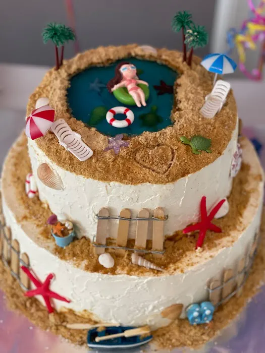 Katie Cakes Picture 8