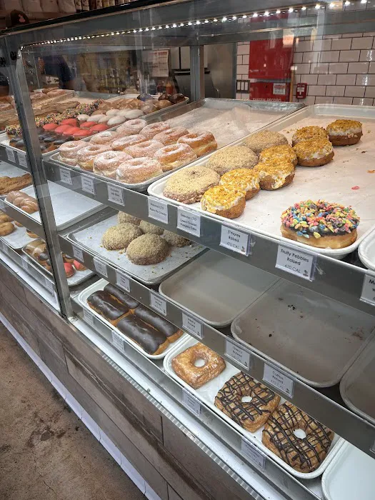 Randy's Donuts Picture 4