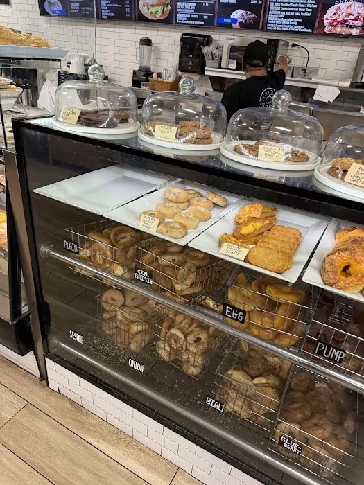 New York Bagel Deli & Bakery Picture 3