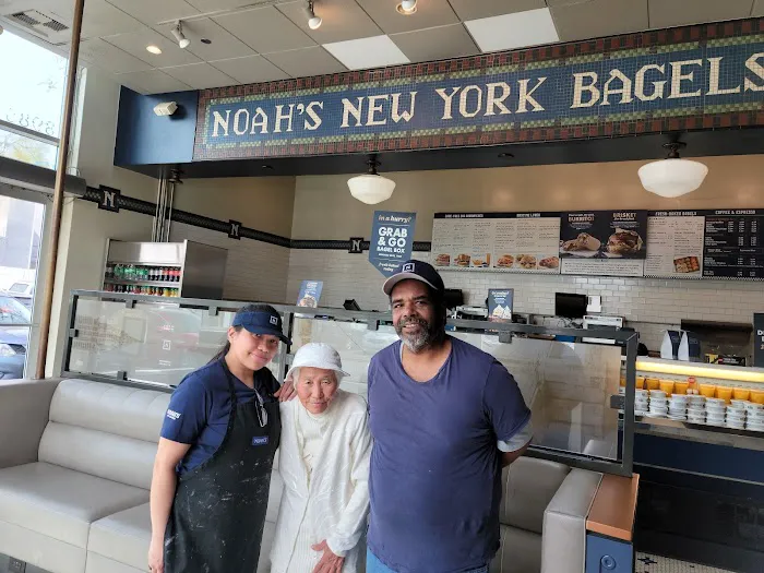 Noah's NY Bagels Picture 2