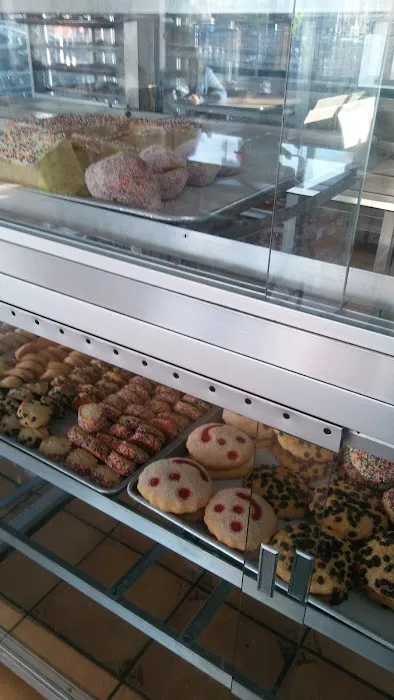 Celaya Bakery Picture 8