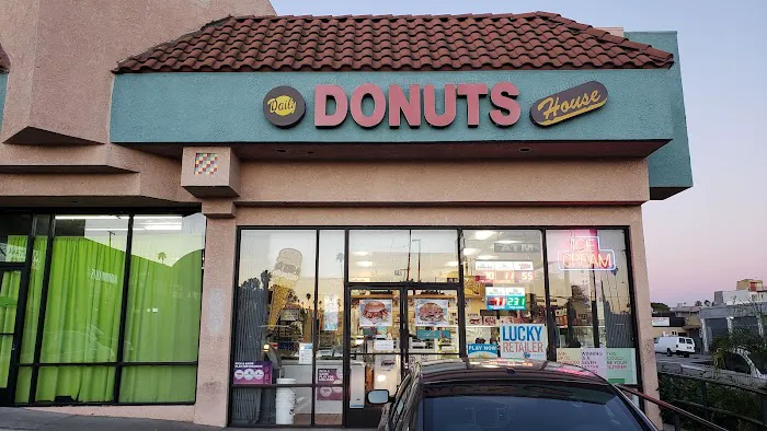 Daily Donut House Picture 1