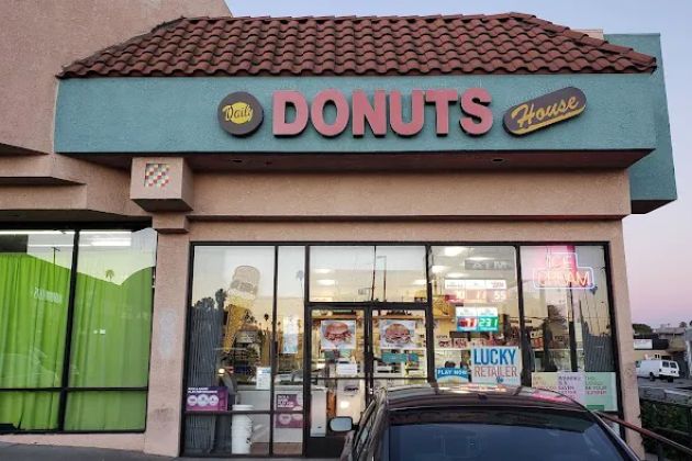 Daily Donut House