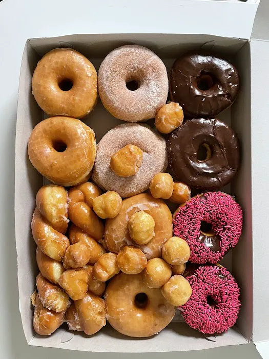 Darling Donuts & Ice Cream Picture 1