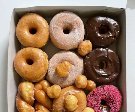 Darling Donuts & Ice Cream