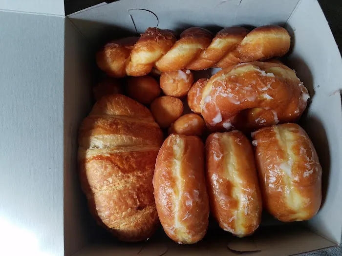 Darling Donuts & Ice Cream Picture 10