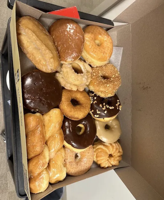 Yum Yum Donuts Picture 5
