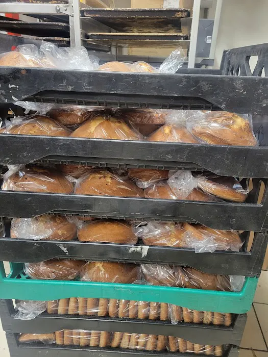 Armando's Bakery Picture 7