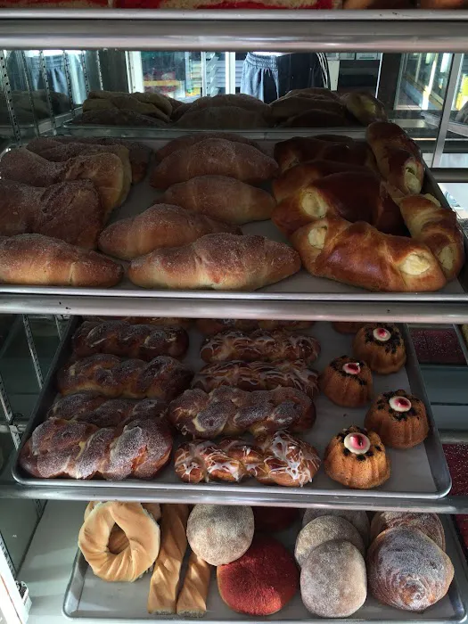 Ponce's Bakery Picture 2