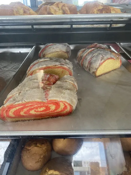 Angie’s Bakery and Restaurant Picture 9