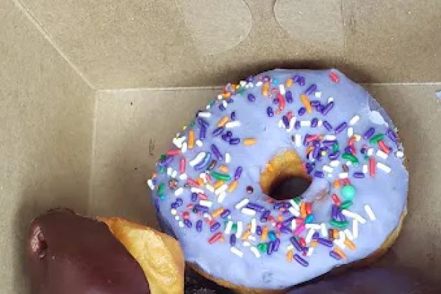 Yum Yum Donuts