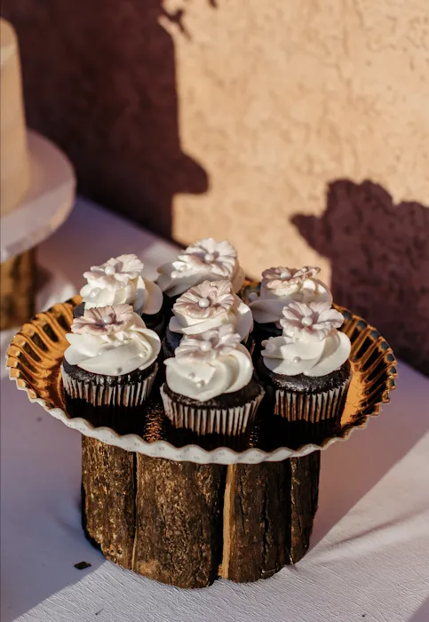 El Mana Pastry Shop Picture 1