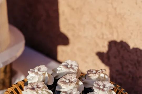 El Mana Pastry Shop