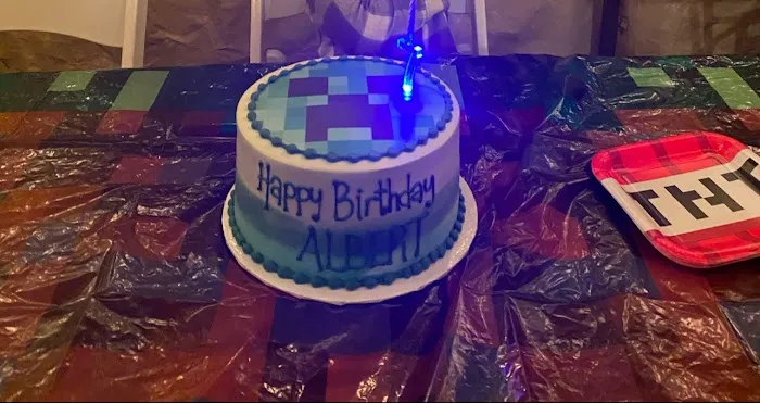 April's Cakes Picture 4