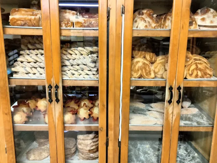 El Globo Bakery Picture 6