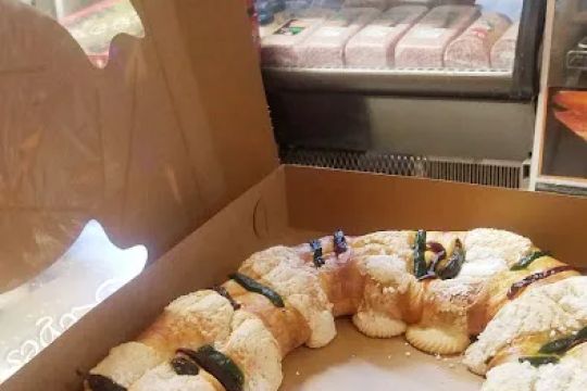 El Globo Bakery