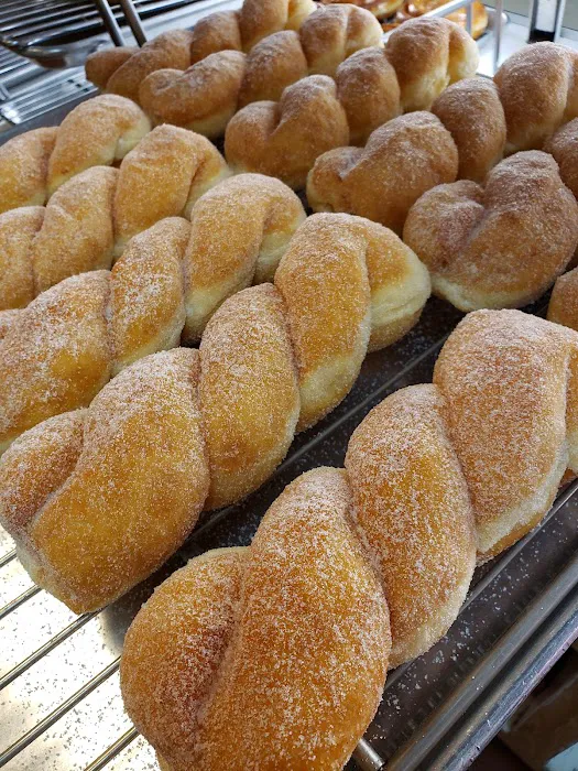 Grand Donuts Picture 4