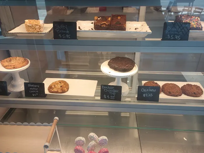 Ivory's Bake Shop Picture 5