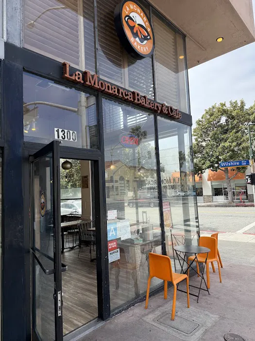 La Monarca Bakery & Cafe Picture 5