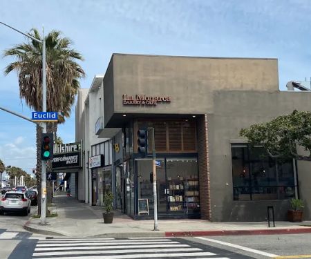 La Monarca Bakery & Cafe