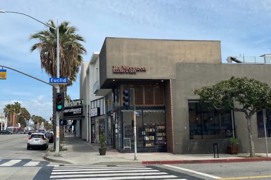 La Monarca Bakery & Cafe