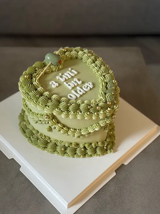 Custom cakes by negar Picture 4