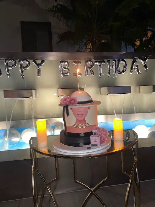 Custom cakes by negar Picture 10
