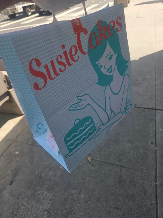 SusieCakes - Brentwood Picture 5