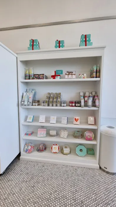 SusieCakes - Brentwood Picture 1