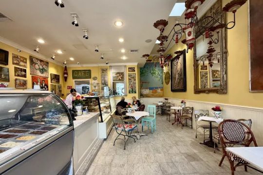 The Ivy Bakery - Dolce Isola