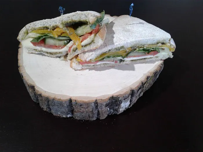 Fred's Bakery & Deli LLC Picture 3