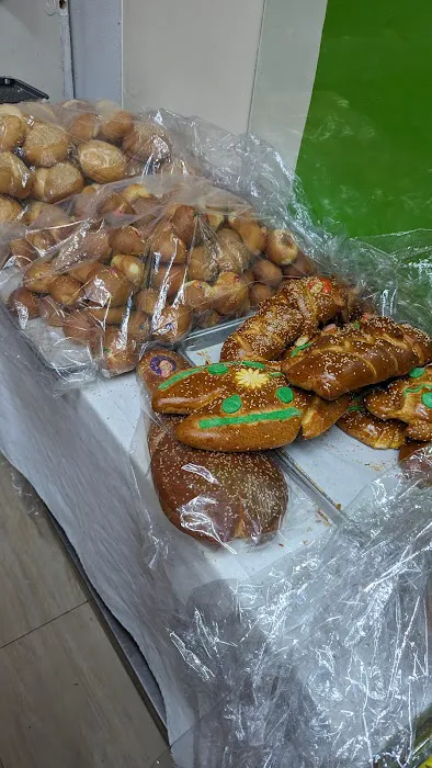 Panaderia Santo Domingo Picture 1