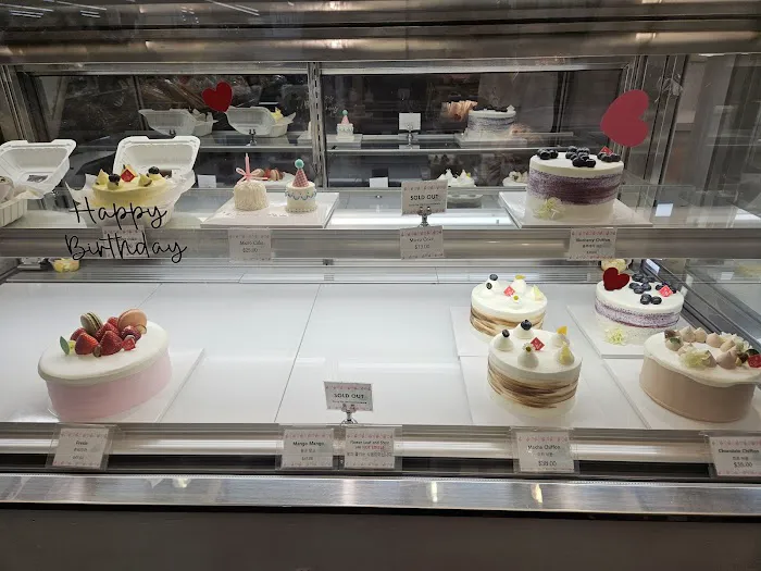 Cake House Picture 4