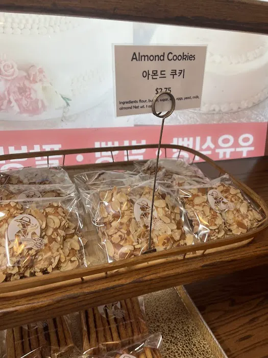 Manmi Bakery Picture 3